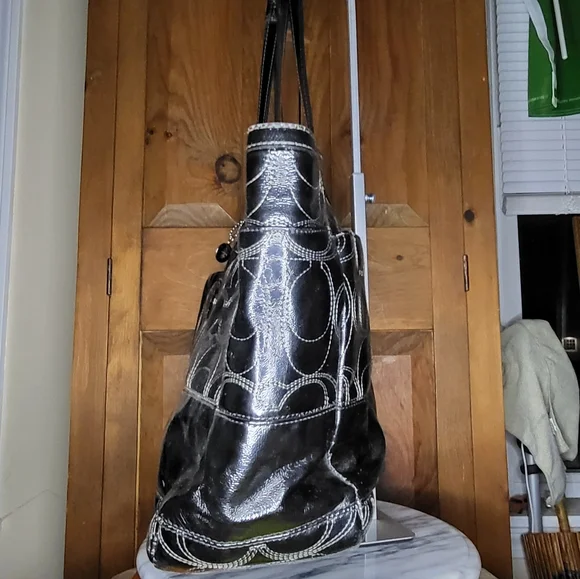 Coach XL Tote Bag - Picture 7 of 16